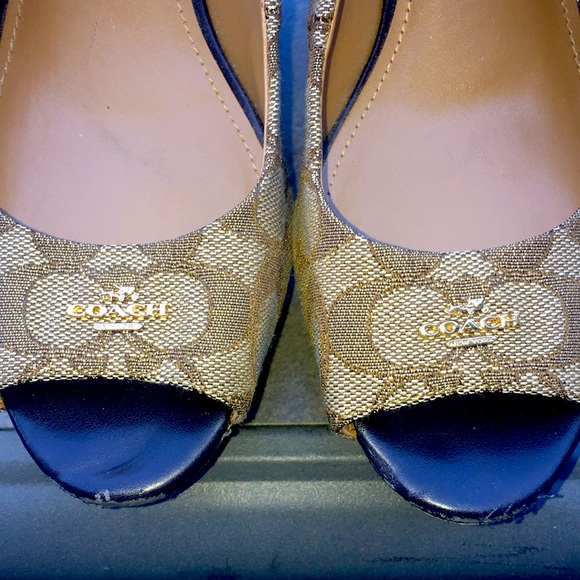 COACH New York Ferry Platform Wedge Open Toe Sandals w/logo throughout - Size 8B - Picture 12 of 17